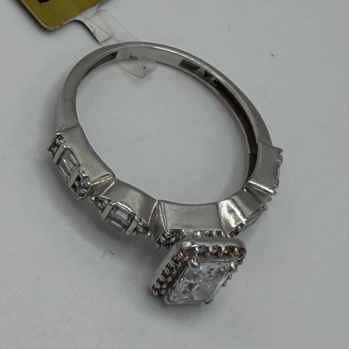 انگشتر طلا 18 عیار سولیتر وزن 4.320 گرم اجرت ساخت 16 درصد کد GD01 000389 - تصویر 2
