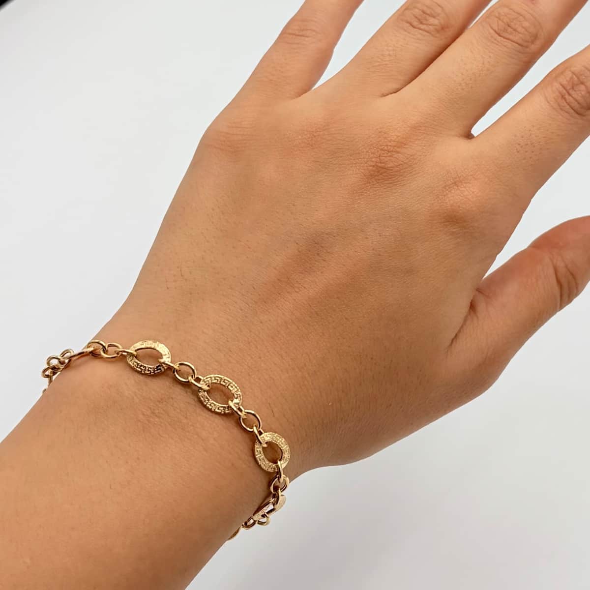 دستبند طلا 18 عیار زنجیری ورساچه وزن 3.020 گرم اجرت ساخت 15 درصد کد GD01 000332