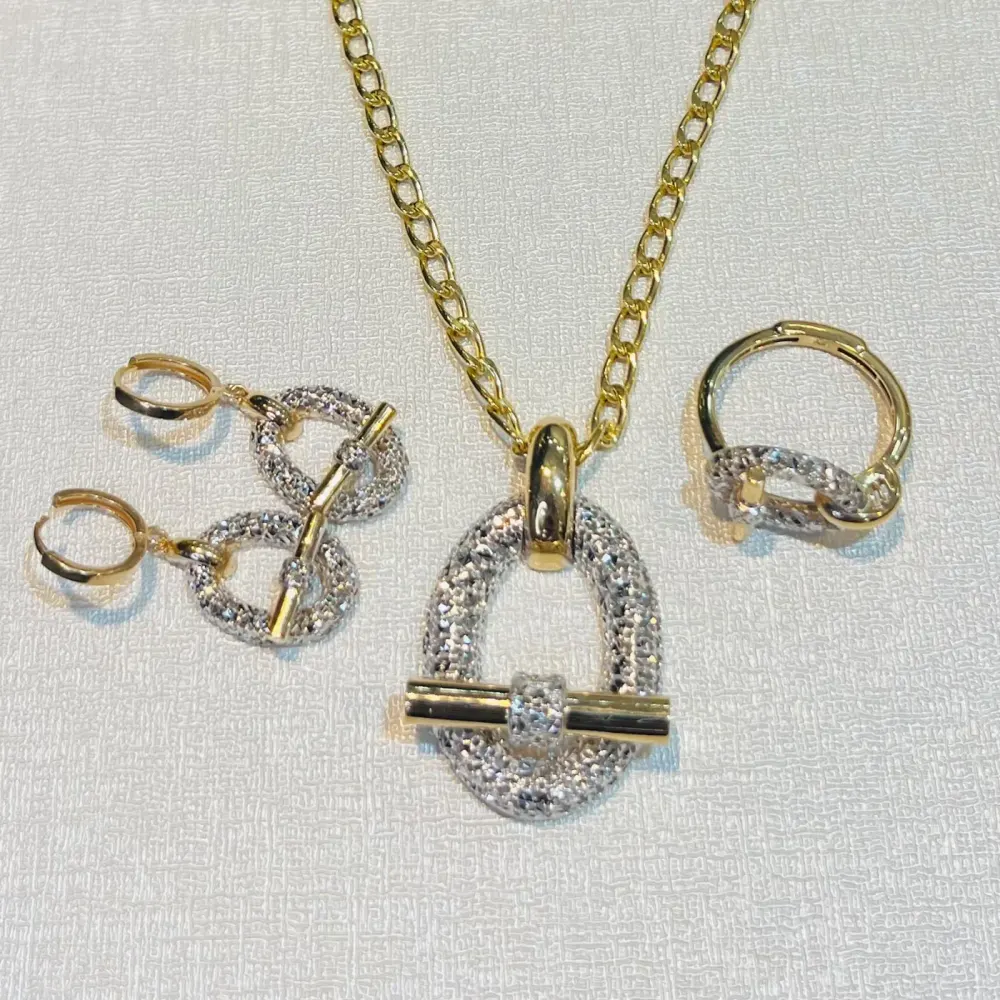 گوشواره طلا 18 عیار هرمس وزن 3.820 گرم اجرت ساخت ۱۳ درصد کد GD01 000257 - تصویر 2