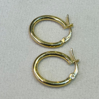 گوشواره طلا 18 عیار بیضی آینه ای وزن ۰.۹۷0 گرم اجرت ساخت ۱۴ درصد کد GD01 000142