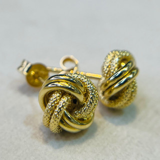 گوشواره طلا 18 عیار میخی گره وزن ۱.۱۴0 گرم اجرت ساخت ۱۴ درصد کد GD01 000088